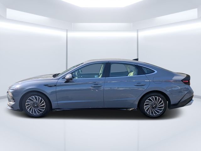 Used 2025 Blue Hyundai SEL image 6