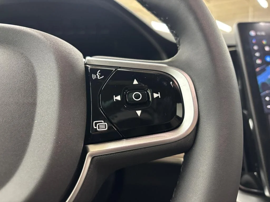 2026 Volvo XC90 Plus - Photo 22