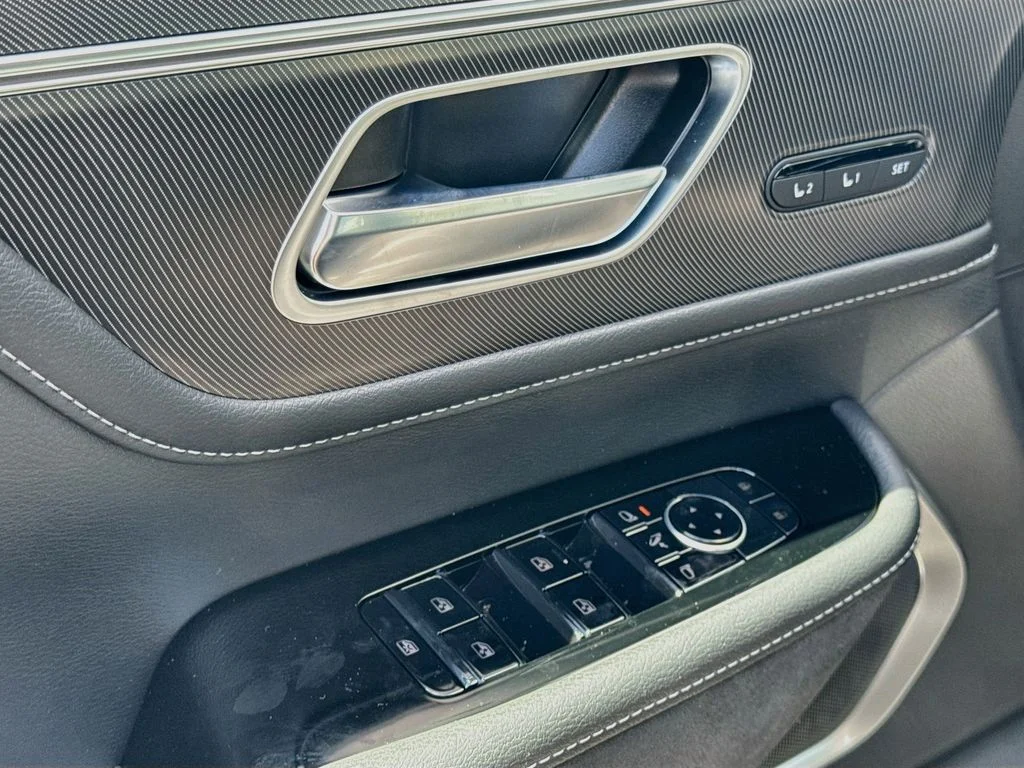 New 2027 DYNAMIC METAL INFINITI Luxe 4WD image 18