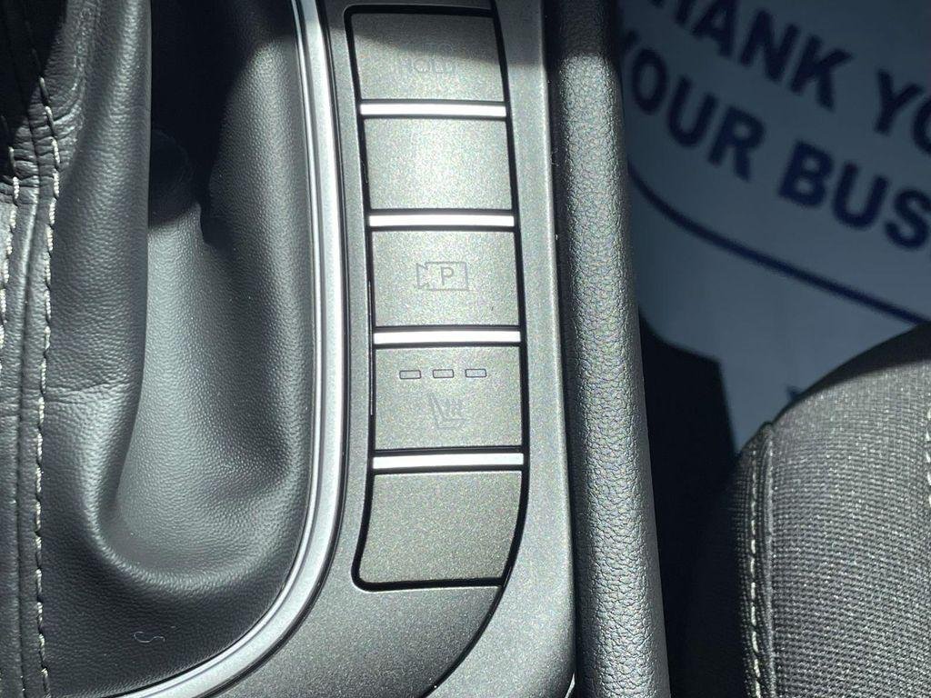 New 2026 Gray Hyundai SEL Sport FWD image 29