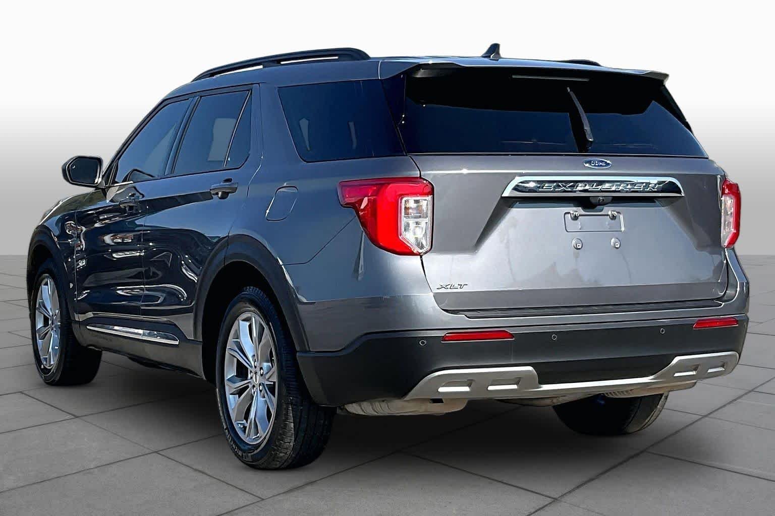 Used 2023 Carbonized Gray Metallic Ford XLT image 12
