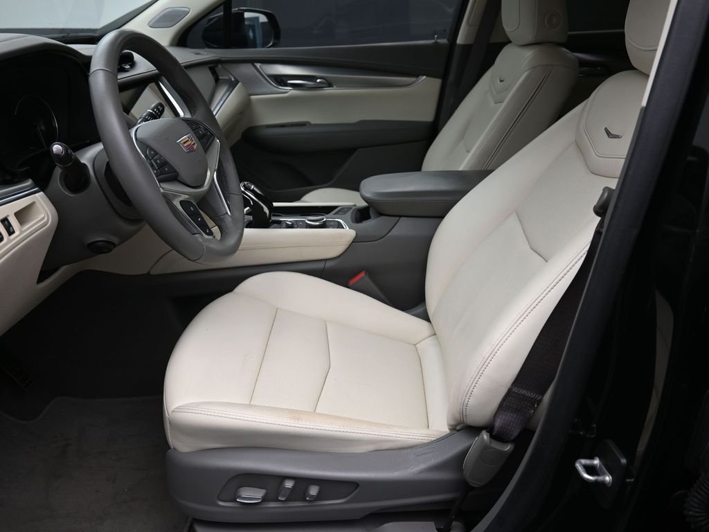 Used 2023 Black Cadillac Premium Luxury image 21