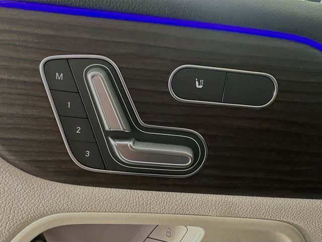New 2026 Polar White Mercedes-Benz GLB 250 image 49