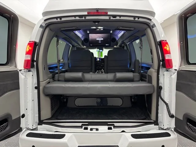 New 2026 Summit White GMC Work Van image 13