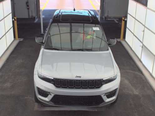 Used 2025 Jeep Grand Cherokee Summit Reserve 4xe with VIN 1C4RJYE63S8693327 for sale in Kansas City