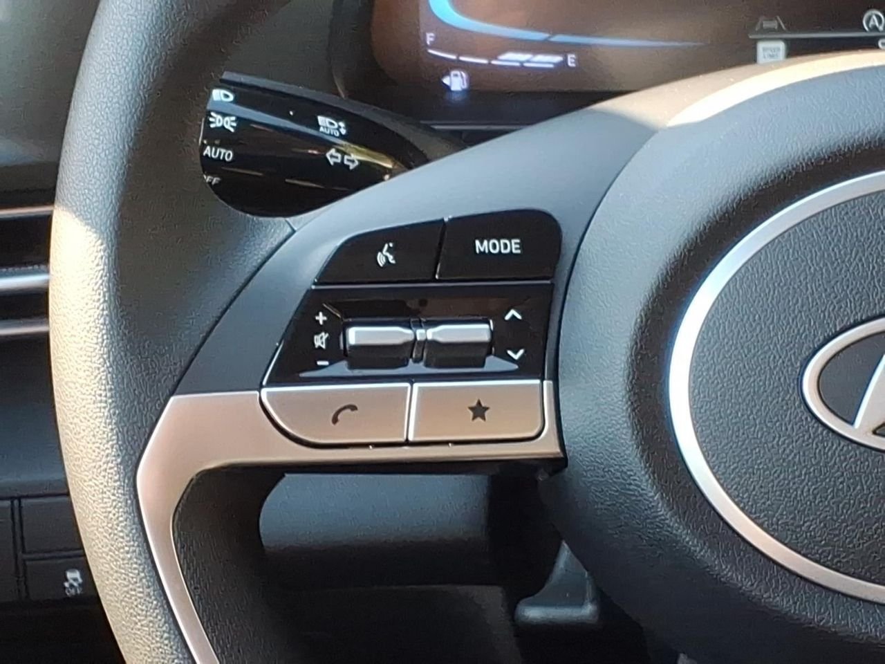 New 2026 Amazon Gray Hyundai SE image 19