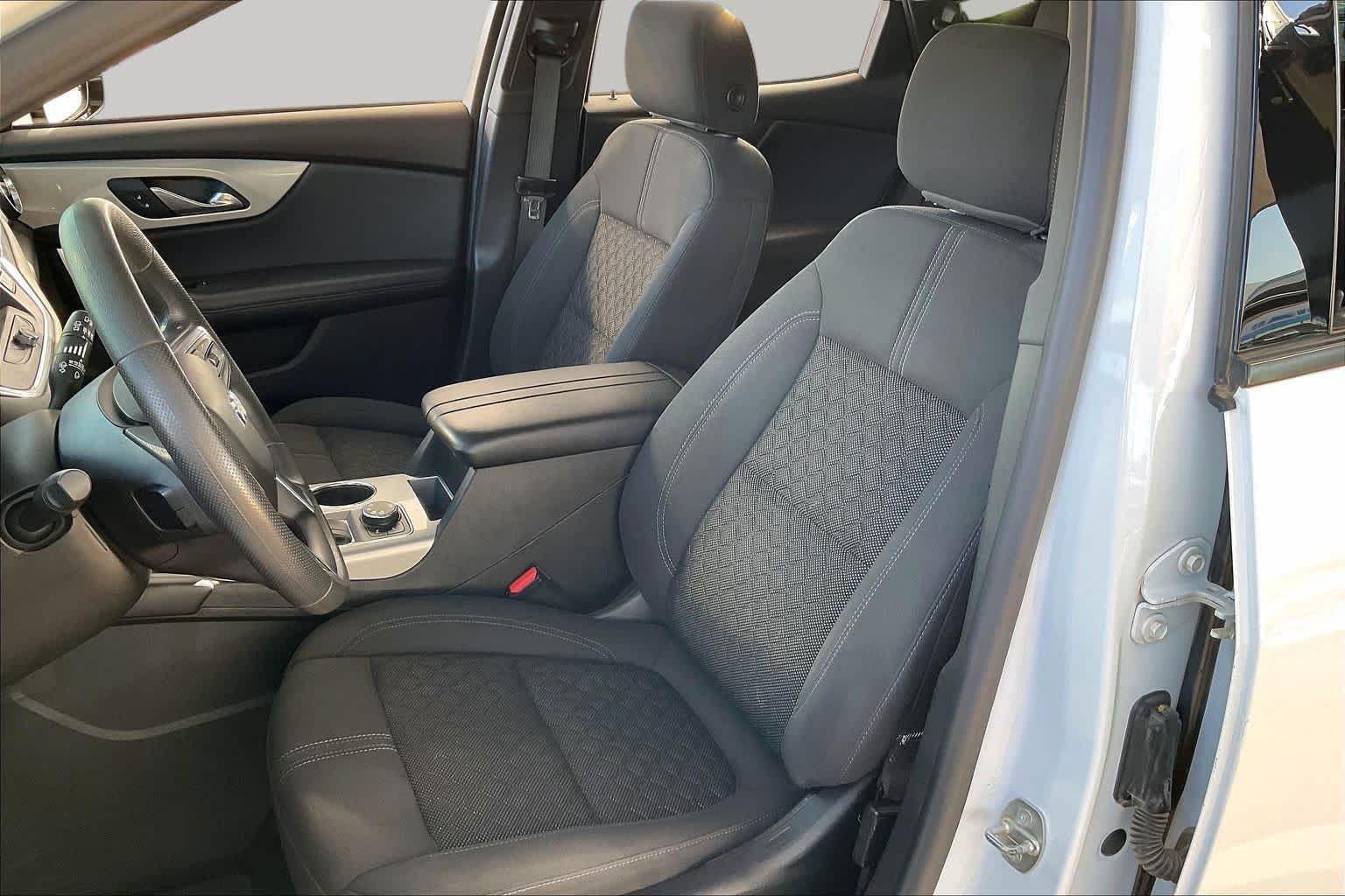 Used 2021 SUMMIT WHITE Chevrolet LT image 8