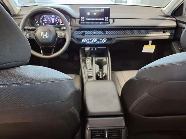 2025 Honda Accord LX - Photo 18