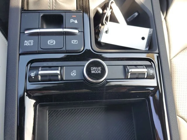 2025 Kia K5 GT-Line - Photo 21