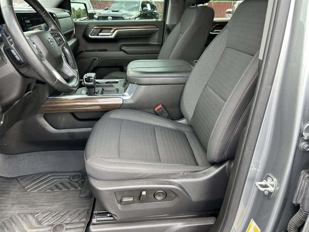 Used 2023 Gray Chevrolet RST image 17