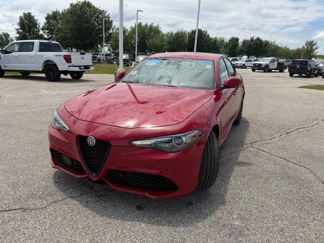 Used 2022 Rosso Alfa Romeo Sprint image 4