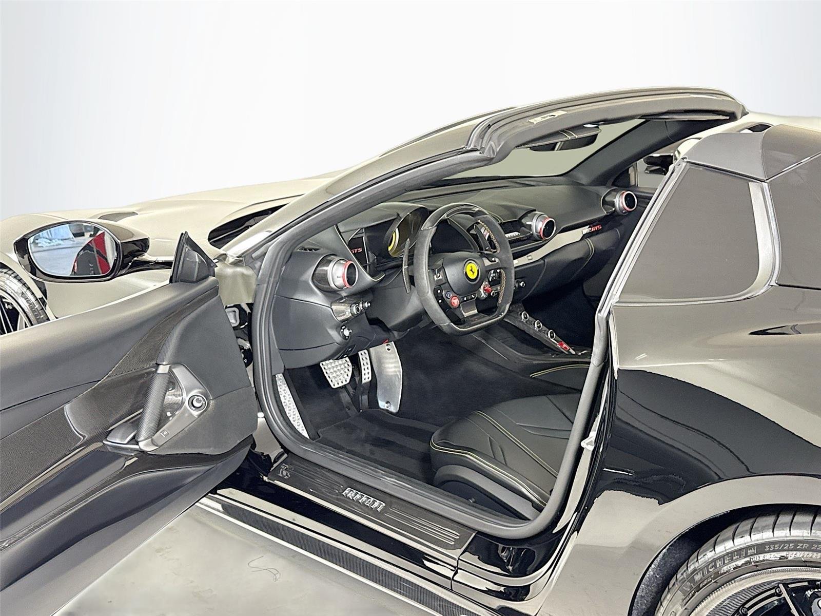 Used 2021 Nero Ferrari  image 12