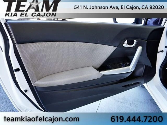 Used 2015  Honda EX image 17