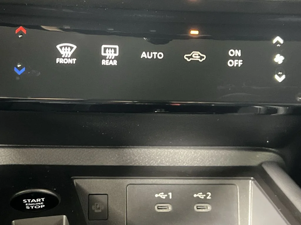 2026 Nissan KICKS SR - Photo 16