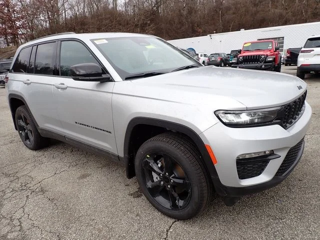 New 2025 Silver Jeep Limited image 9