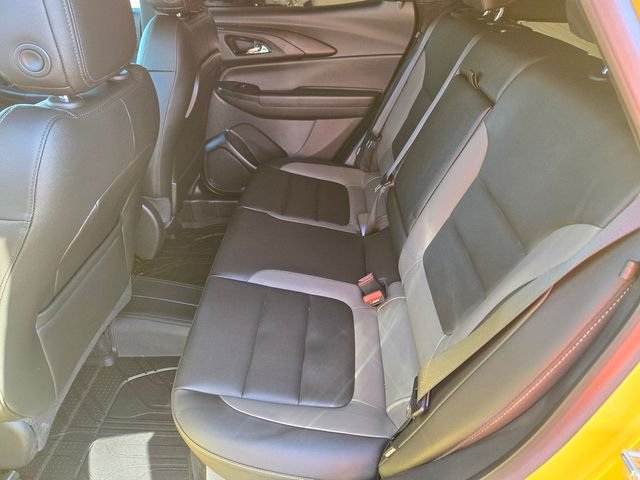 Used 2024 Yellow Chevrolet ACTIV image 10