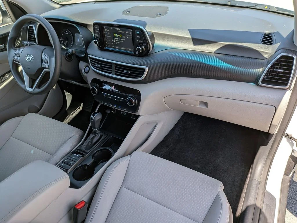 Used 2019 White Hyundai Value image 29