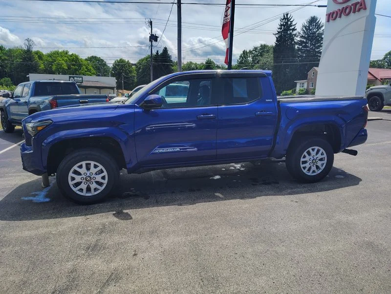 Used 2024 Blue Toyota SR5 image 8