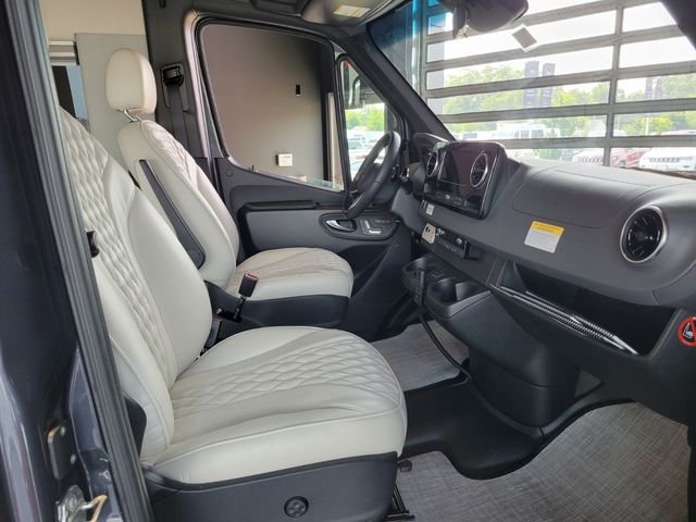 2021 Mercedes-Benz Sprinter Cargo Van Base - Photo 8