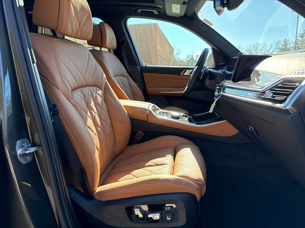 New 2026 Green BMW xDrive50e image 26