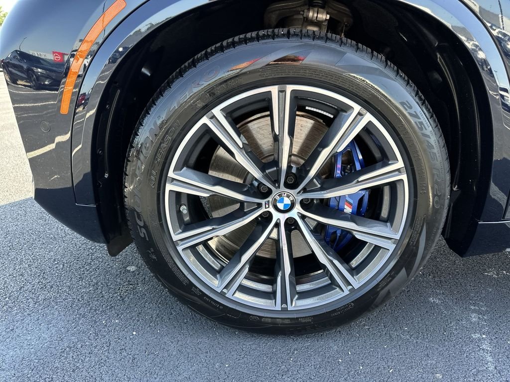 Used 2025 Black BMW xDrive50e image 16