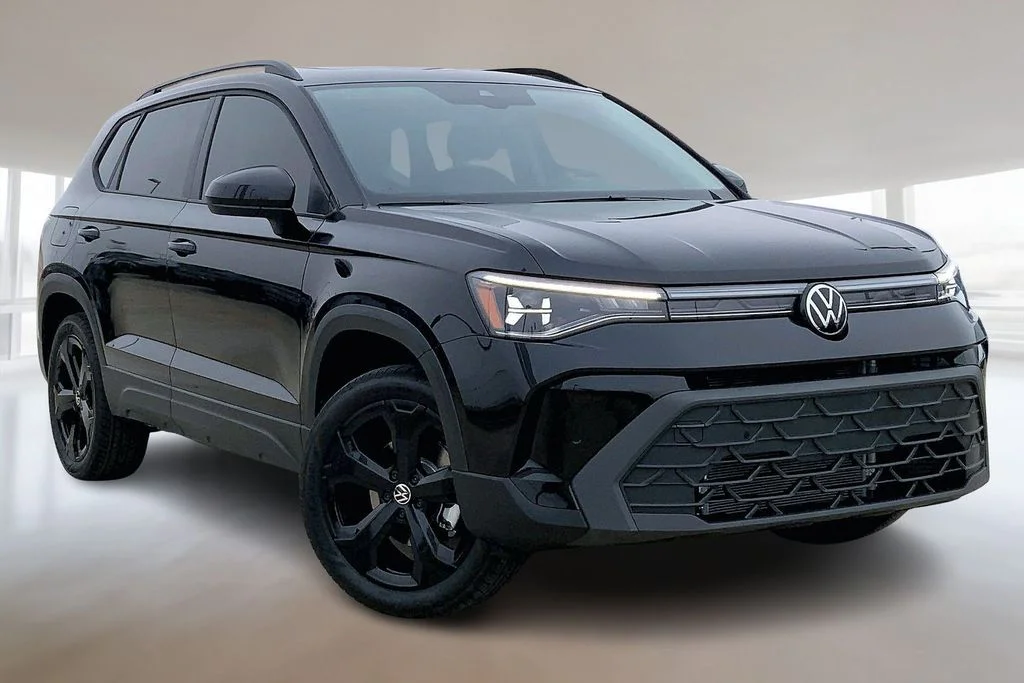 New 2026 Deep Black Pearl Volkswagen 1.5T SE Black image 2