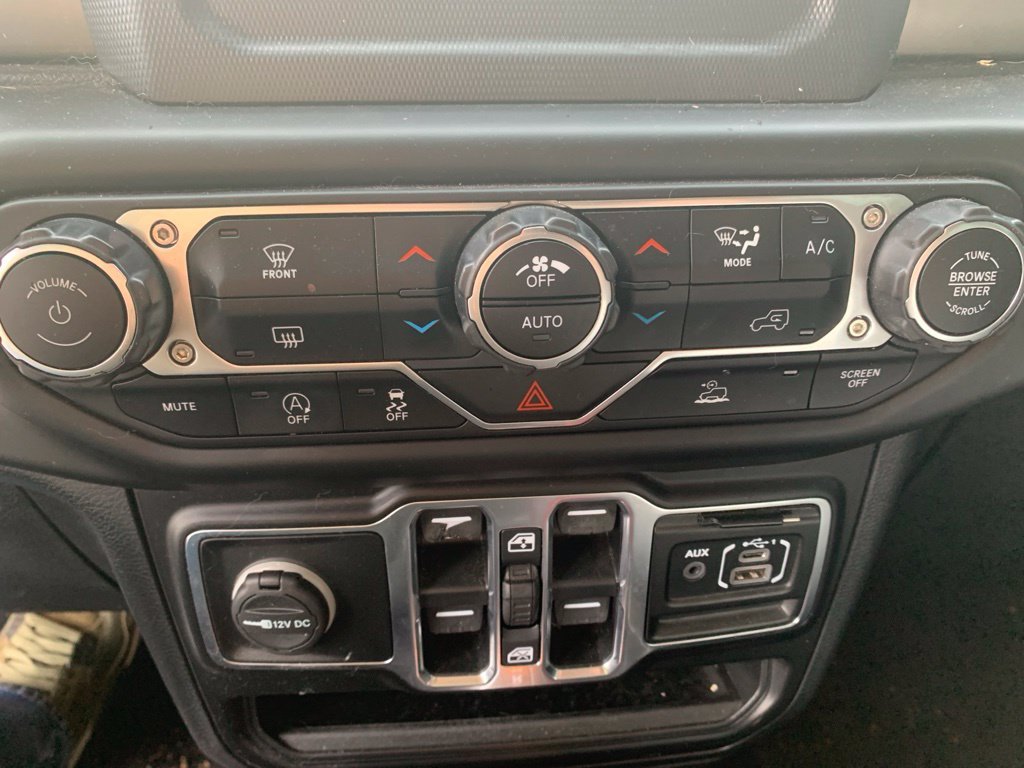 Used 2021 Black Clearcoat Jeep Unlimited Sport S image 19