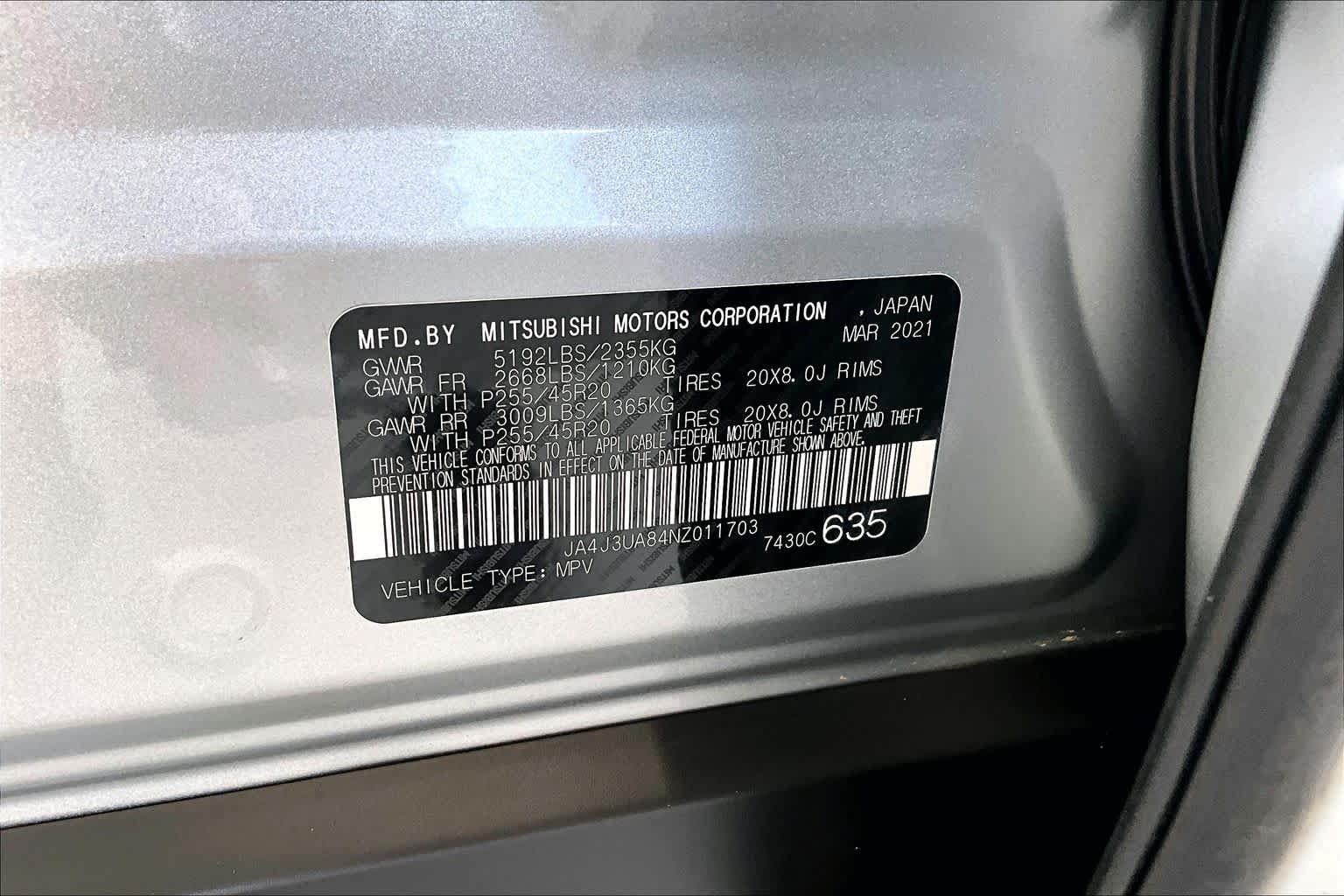 Used 2022 Alloy Silver Metallic Mitsubishi SE image 31