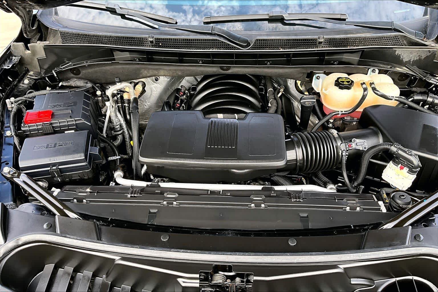 Used 2024 Onyx Black GMC AT4 image 32
