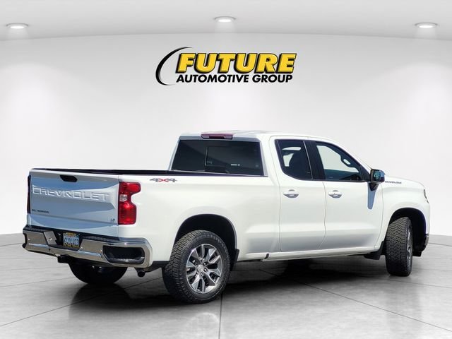 Used 2021 White Chevrolet LT image 4