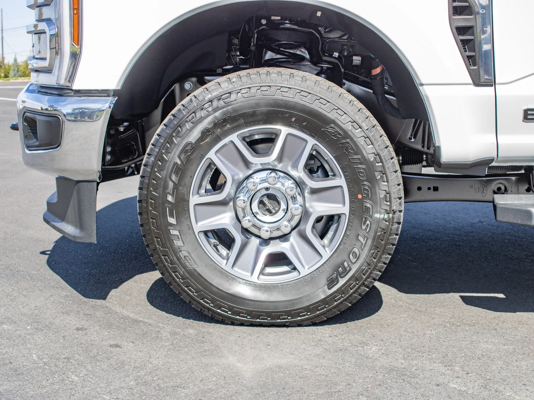 New 2026 Star White Metallic Tri-Coat Ford F-250® Lariat® image 5