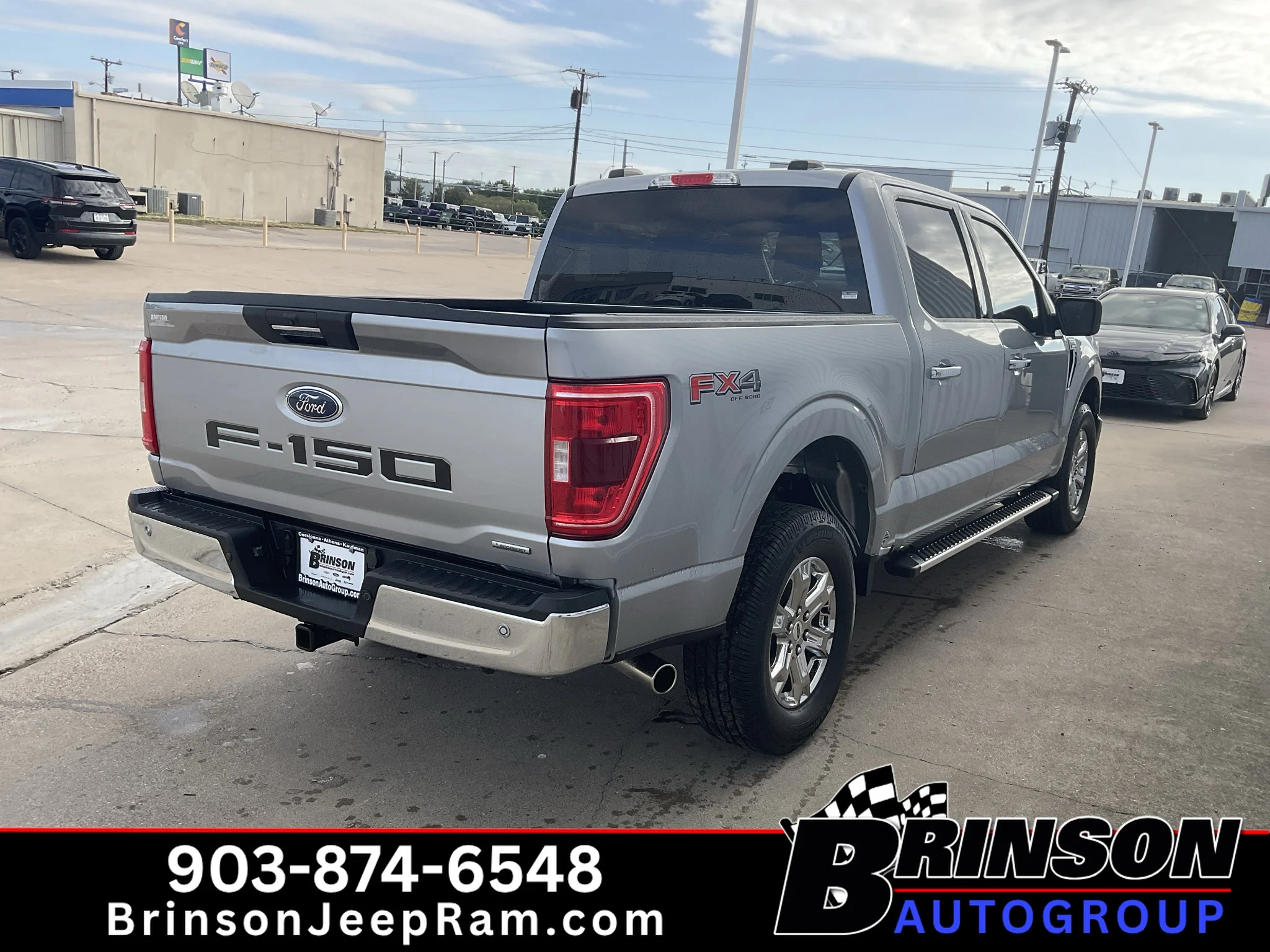 Used 2023 Iconic Silver Metallic Ford XLT image 7