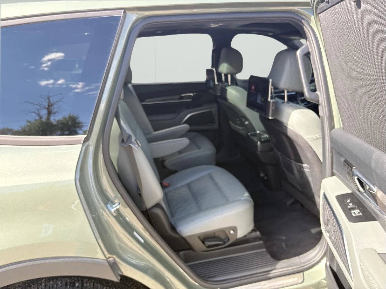 Used 2023 Jungle Green Kia SX-Prestige X-Pro image 11