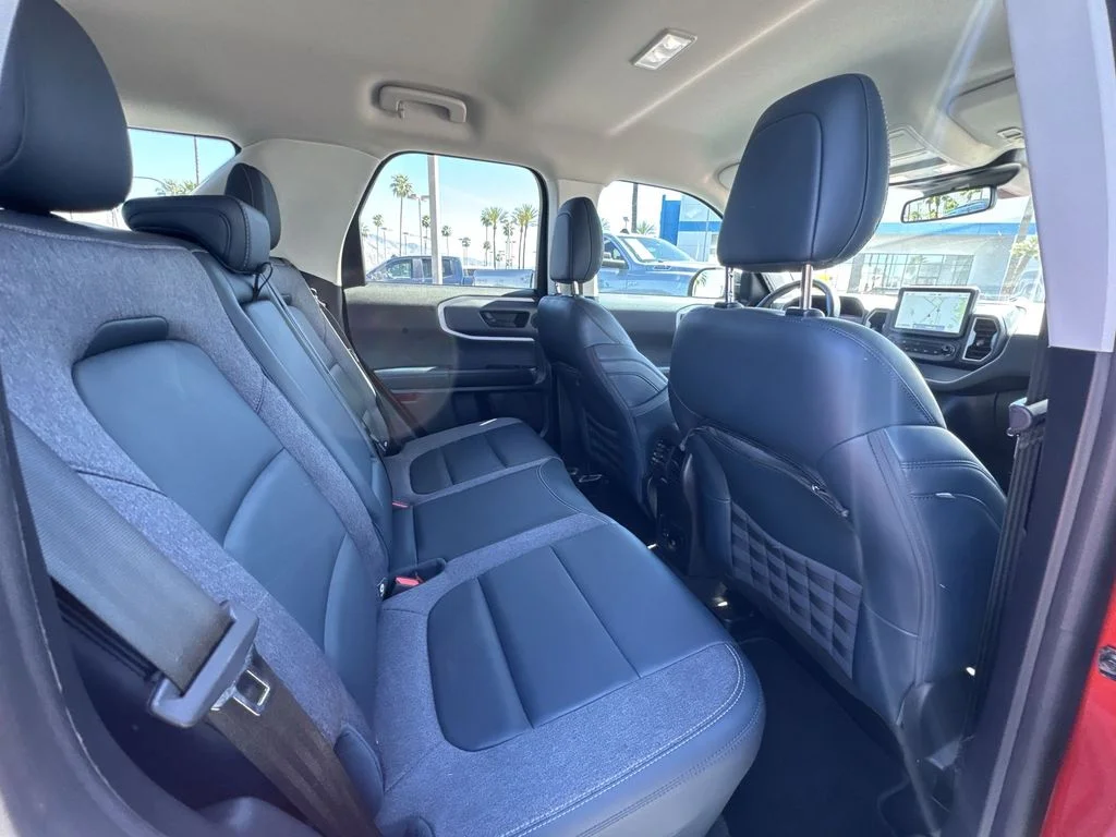 Used 2023 Red Ford Outer Banks image 27