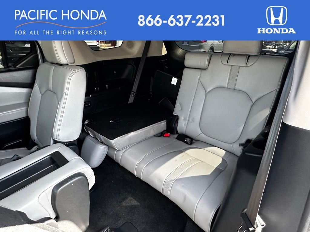 Used 2023  Honda Touring image 19