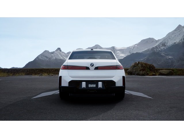New 2027 Mineral White Metallic BMW  image 5