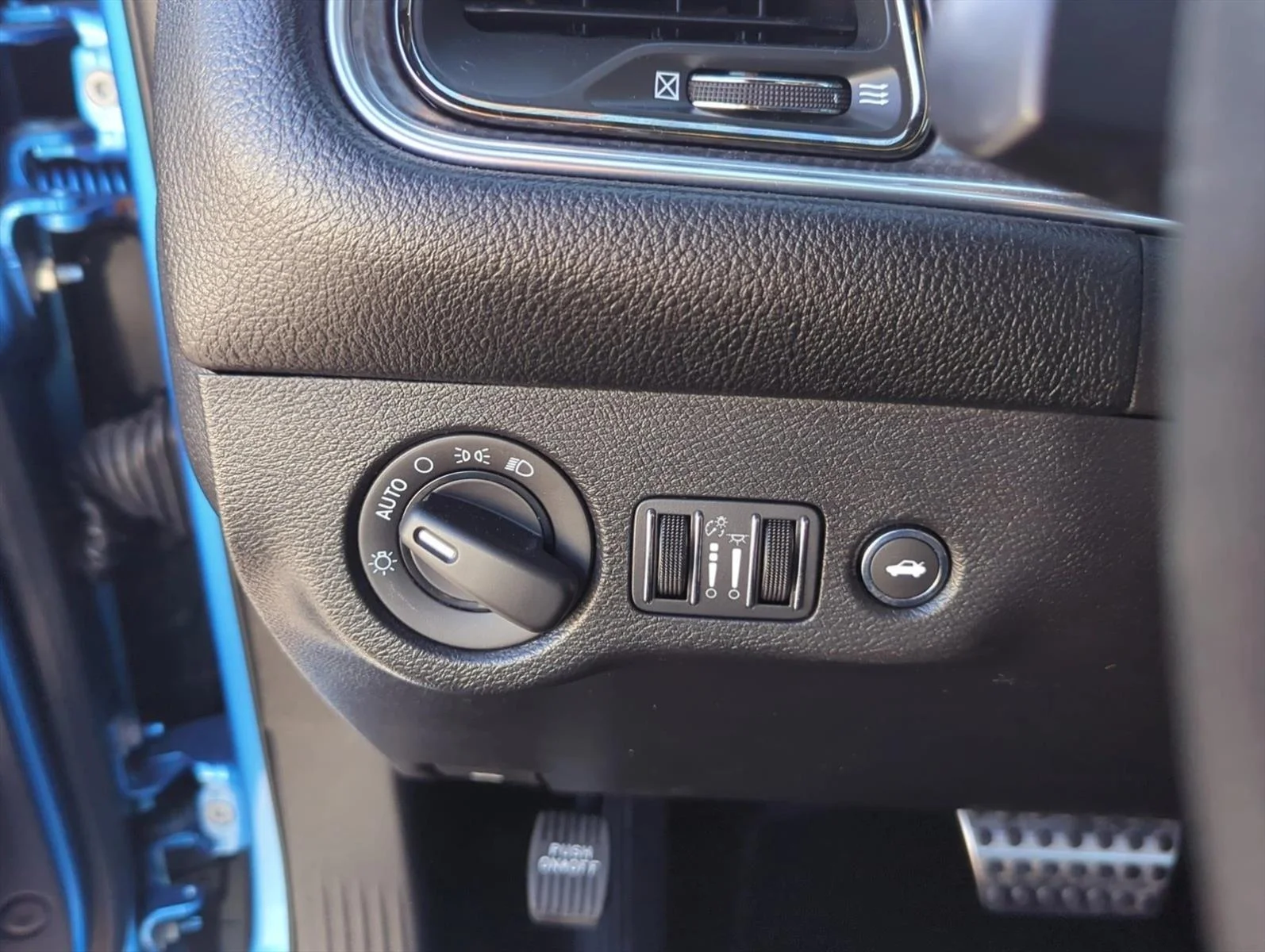 Used 2019 B5 Blue Pearlcoat Dodge SRT Hellcat image 14