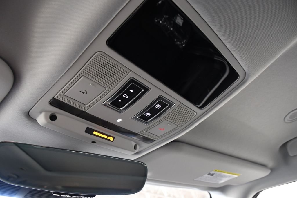 New 2026 Borasco Grey Land Rover X-Dynamic SE image 32