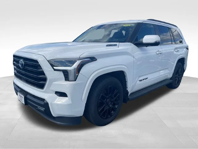 2024 Toyota Sequoia SR5