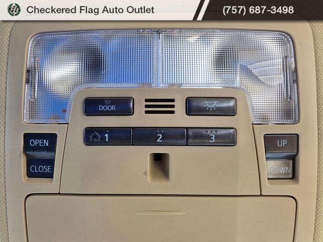 Used 2015 Creme Brulee Mica Toyota XLE image 10