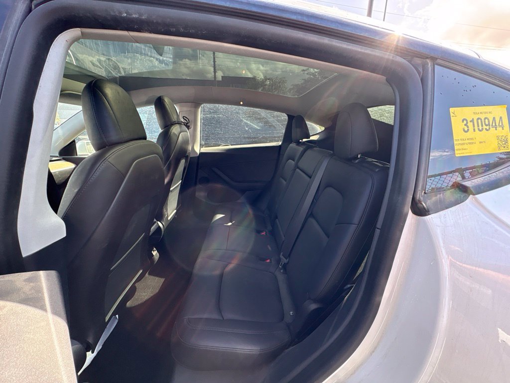 Used 2020  Tesla Performance image 10