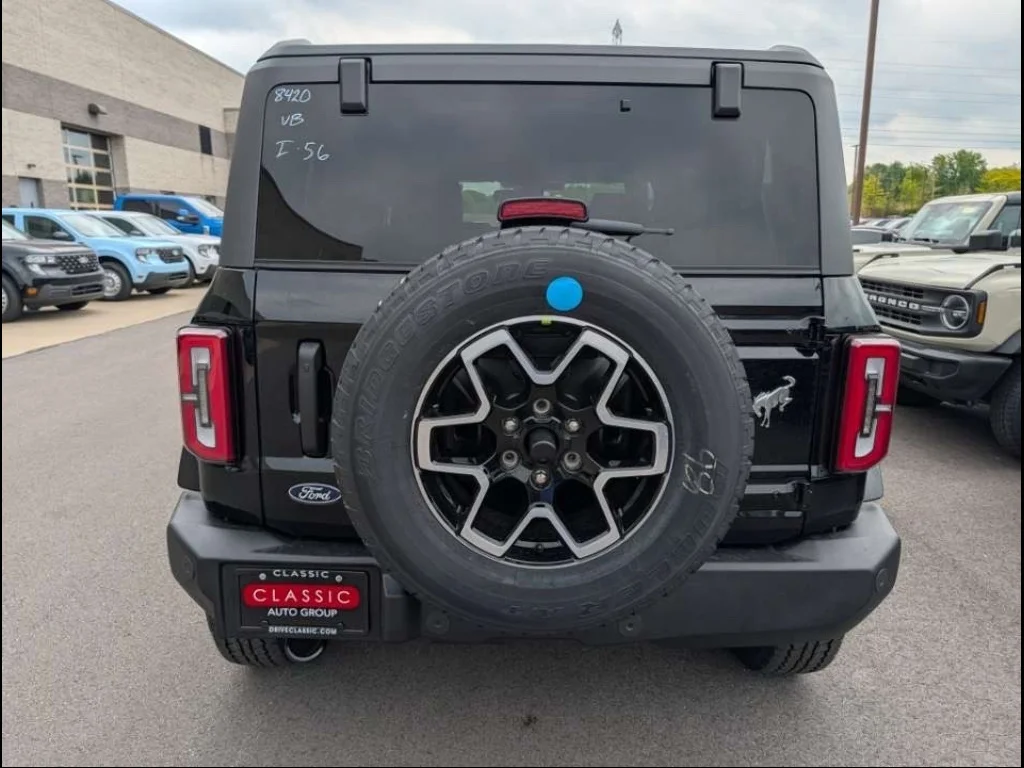 New 2026 Shadow Black Ford Outer Banks® image 4