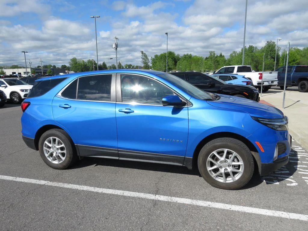 Used 2024 Riptide Blue Chevrolet LT image 4