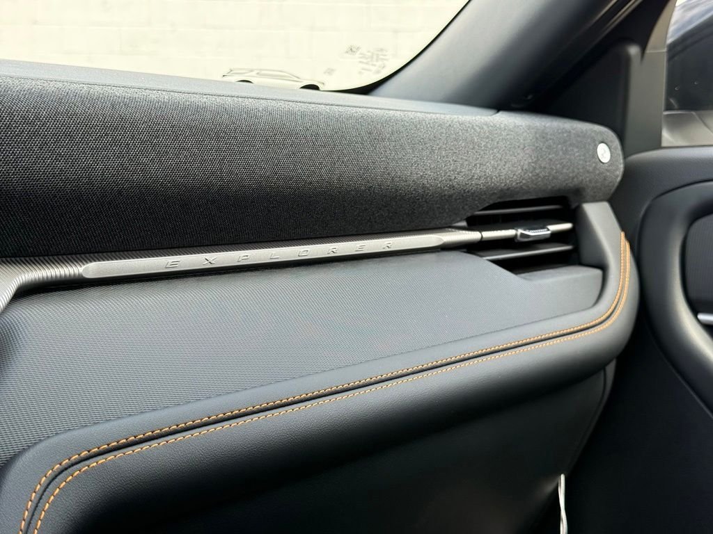 New 2026 Star White Metallic Tri-Coat Ford Tremor® image 9