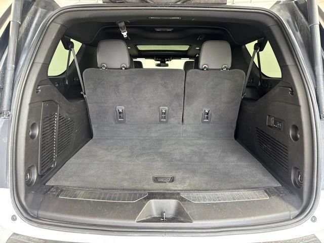 Used 2022 Summit White Chevrolet RST image 21