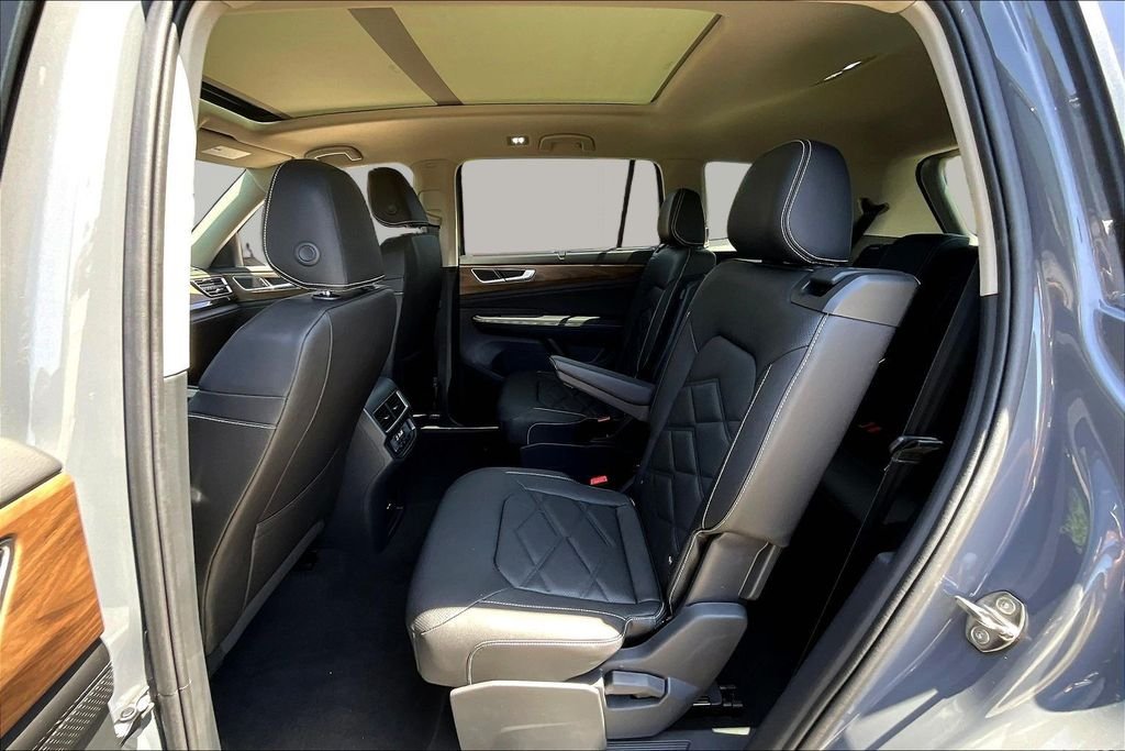 New 2026 Gray Volkswagen SE w/Technology image 23