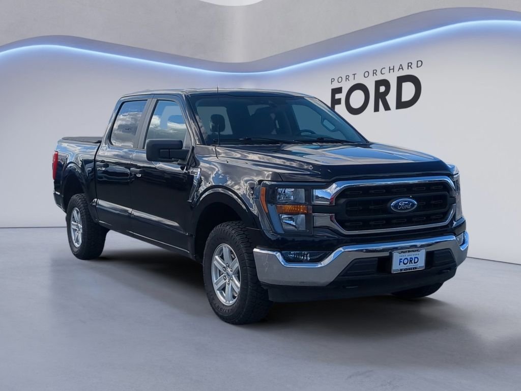 Used 2023 Black Ford XLT image 9