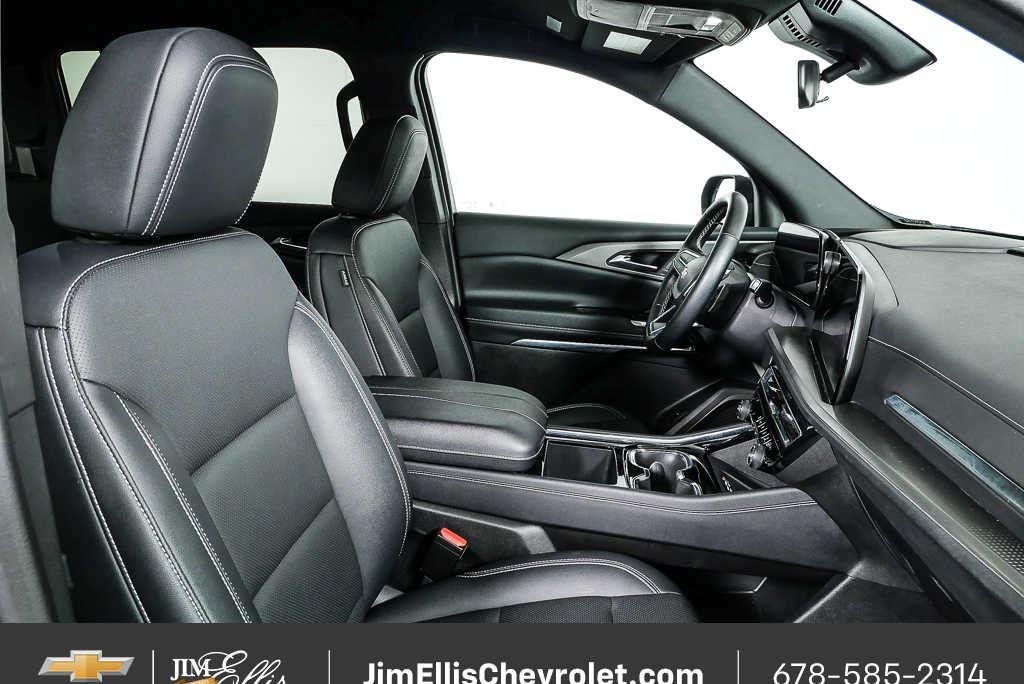 2025 Chevrolet Traverse LT - Photo 23