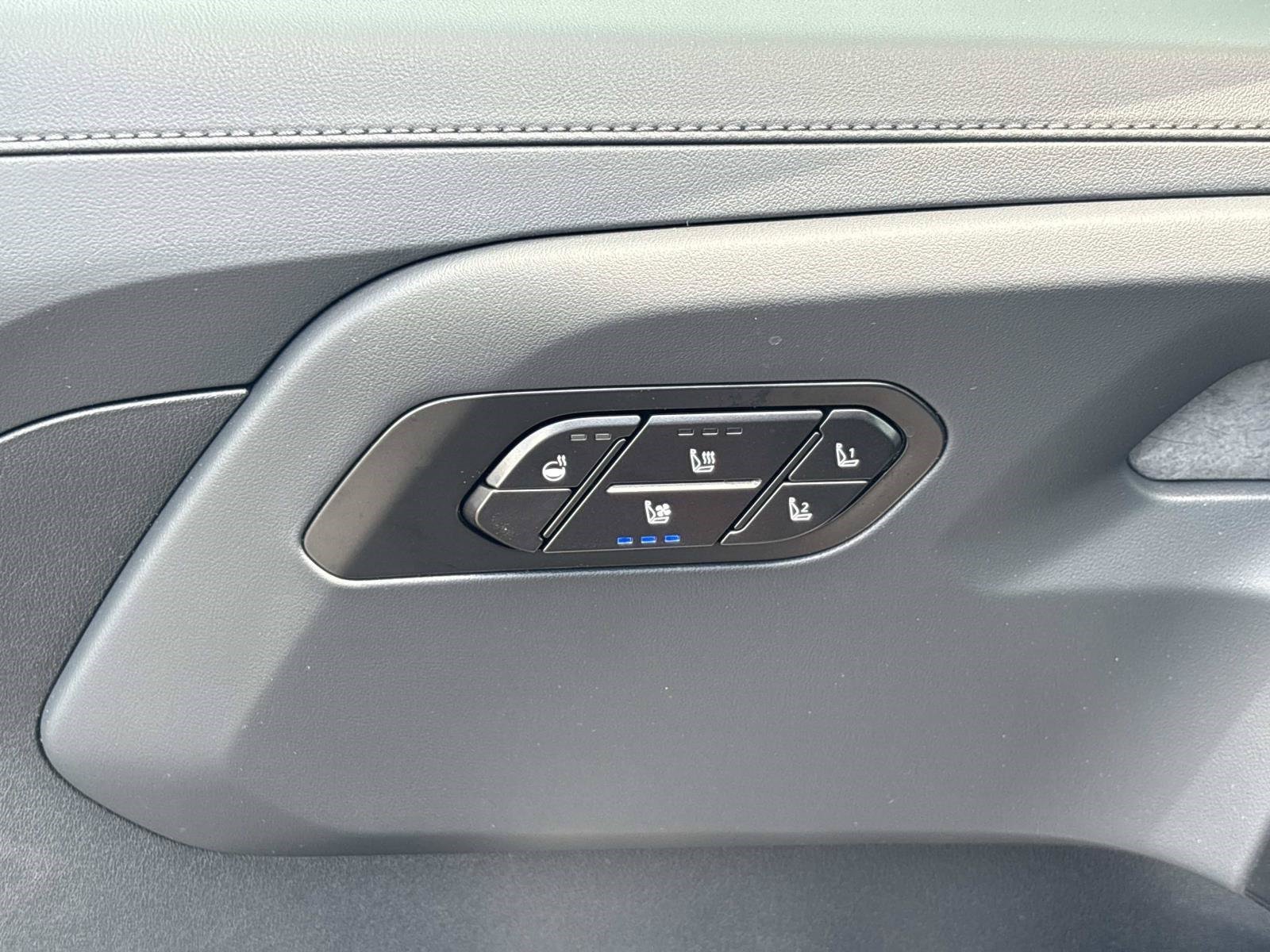 New 2027 Terrain Brown Kia X-LINE SX image 19