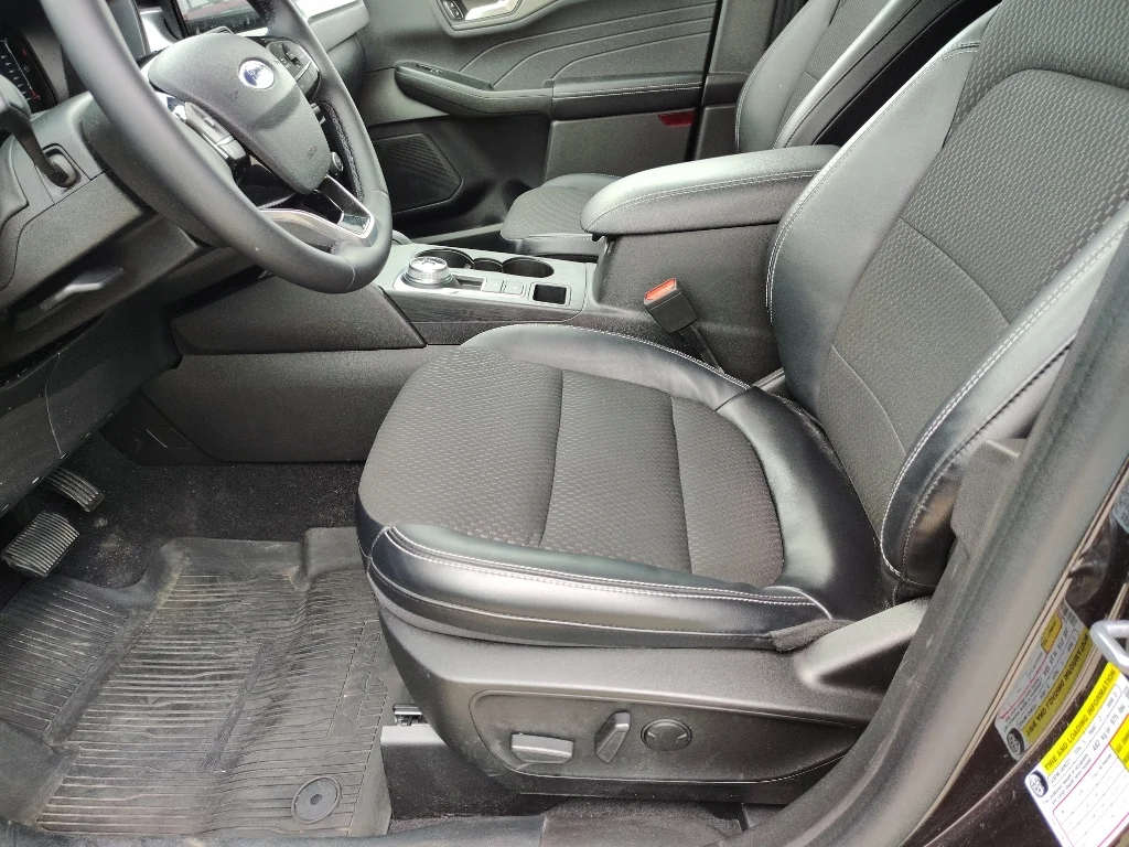 Used 2023 Cinnabar Red Metallic Ford PHEV image 12